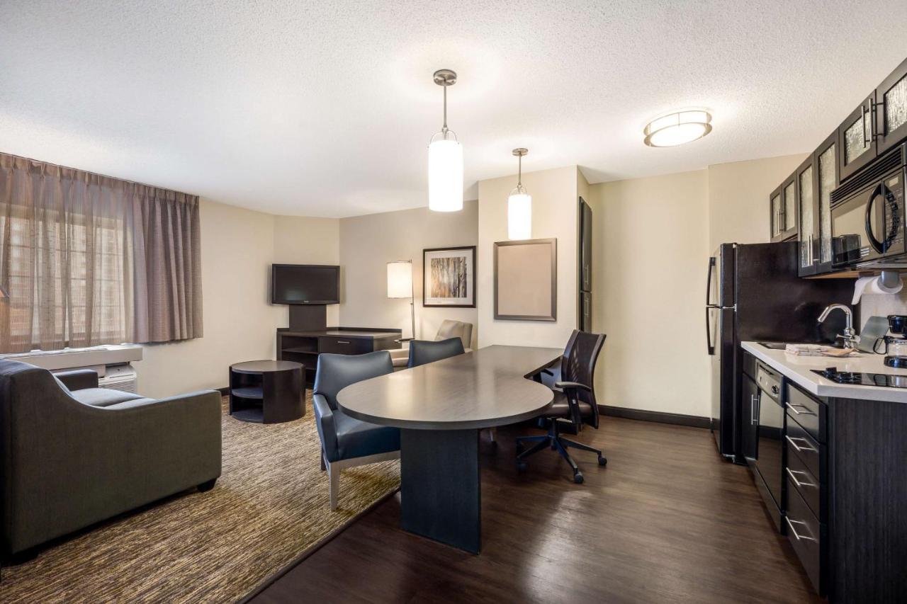 Sonesta Simply Suites Phoenix Glendale מראה חיצוני תמונה