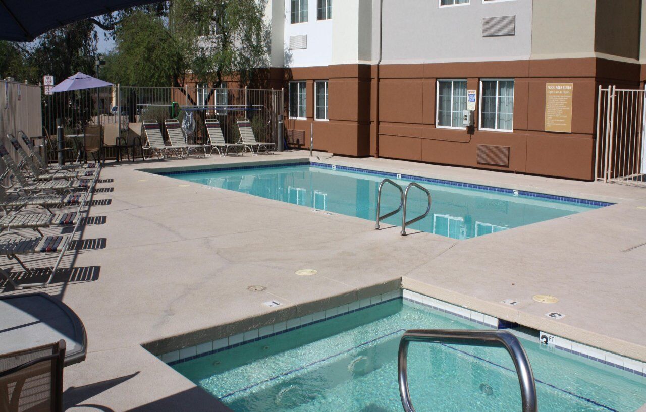 Sonesta Simply Suites Phoenix Glendale מראה חיצוני תמונה
